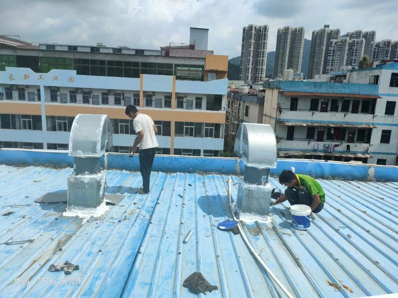 莱城钢结构屋面涂料维修方法